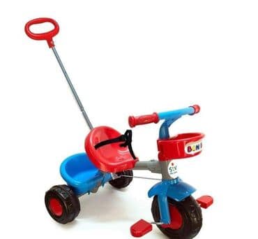 Tricikl Boni sa ručkom za upravljanje je simpatični tricikl na lalafo.rs Tricikl Boni sa ručkom za upravljanje je simpatični tricikl