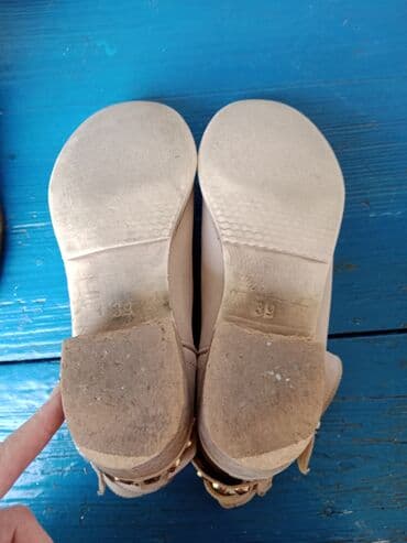 pantalone na ivicu: Gležnjače, 40 — 3