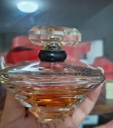 nega usta: Lancôme Trésor – ženski parfem (EDP) - Prepoznatljiva, piramidalna — 2