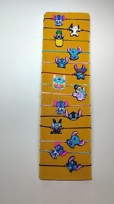 Set narukvica sa crtaćim motivima – raznobojni končići sa