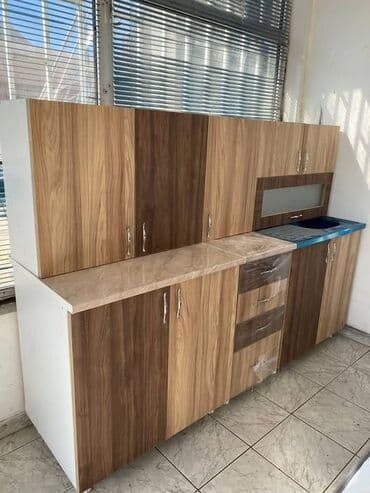 nameštaj đorđević: Kuhinja od iverice 350 €
iv — 1