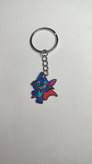 Privjesak za ključeve – šareni crtani lik - Materijal: metalni prsten
