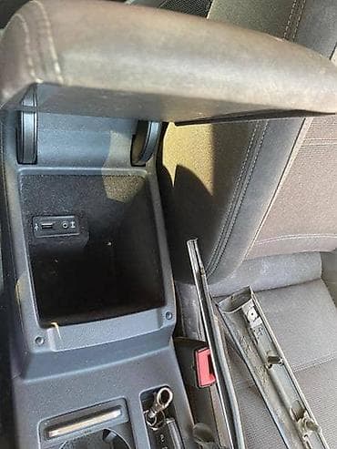 poteznica za traktor: NASLON ZA RUKU ZA VOLKSWAGEN PASSAT B8 | Naslon za ruku za Passat B8 — 2