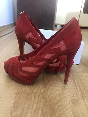 kupaci s: GUESS ženske salonke na visoku štiklu - Model: peep-toe platforme sa — 3