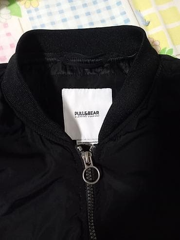 bermude sa dzepovima: PULL&BEAR muška bomber jakna – crna - Klasični bomber kroj sa — 2
