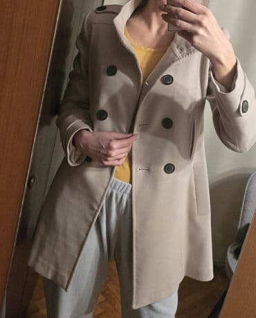 Dukserice: Bež kaputić, iznad kolena S veličina poluobim grudi - 44cm ramena - — 5