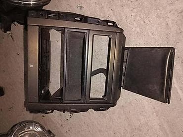 auto delovi jagodina: VOLKSWAGEN GOLF 4 - KOMPLETAN AUTO U DELOVIMA | delovi za golfa 4 — 3