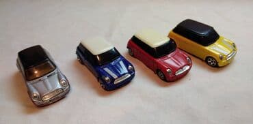 prodaja kristala: Majorette Mini Cooper II, 1:56,malo izgrebani,cena za kom. PRODAT — 1