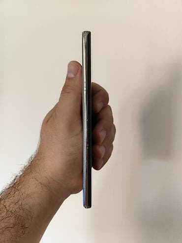 iphone 11 200€: Honor 70 dual sim sim free sa 8/1256 gb memorije. Dobro očuvan i — 2