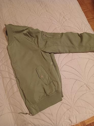 ps nova kolekcija haljine: Zelena bomber jakna - Klasican bomber kroj sa rebrastim ranflama na — 3