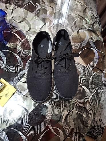 moncler jakne velicine: 42, bоја - Crna — 1