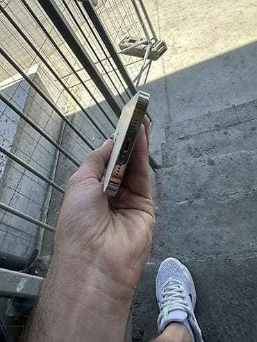 iphone cene: Iphone 14 Pro Max 256gb (Očuvan) Bh 86%  256gb   iphone je rađen za — 3