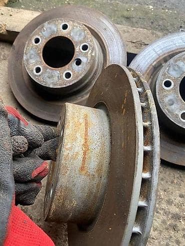 gume za frezu 4.00 8: DISKOVI E90,E87 2.0D ZA BMW 320, 318, 118 . OD 2004. DO 2010. GOD — 4