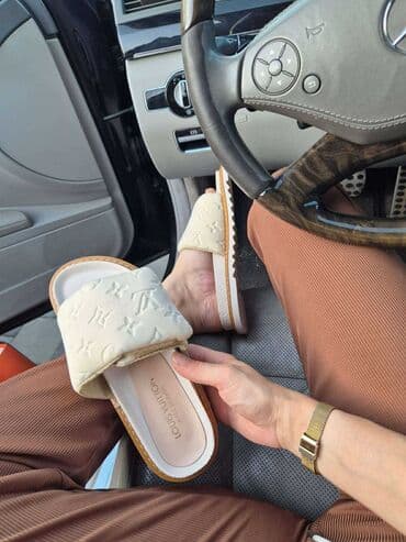 grubin papuce sa sljokicama: Fashion slippers, 41 — 5