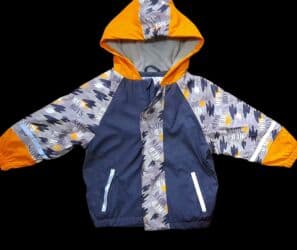 Donji delovi trenerke: Dečija jakna sa kapuljačom - Model: prelazna vetrovka za dečake - — 2