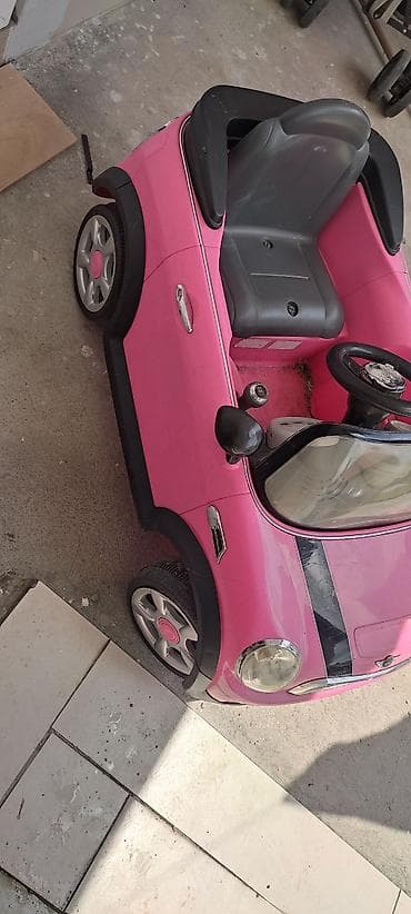 igracka na engleskom: Električni automobil za decu – Mini Cooper, roze boje sa crnim — 4