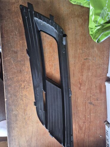 dupli ventilator za auto: Plastična rešetka/ukras maska branika Audi A4 B8 - Komponenta — 2