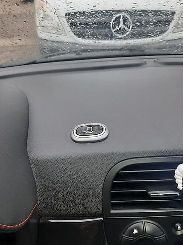 jastuci za put: TomTom navigacija za automobil, montirana na komandnoj tabli i — 7