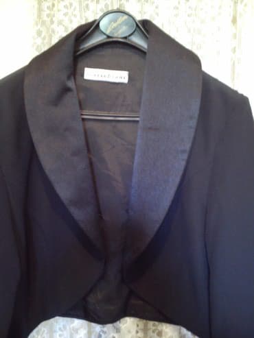 Blazers: Bolero,saten kragna vel:38 — 1