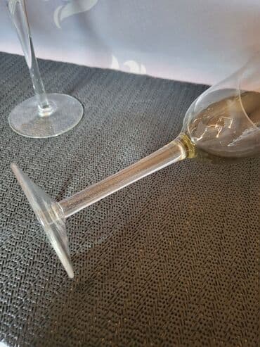 swarovski case za vino cena: Case duvano staklo za vino iz 80ih. Case za vino u 4 boje,perfektne — 12
