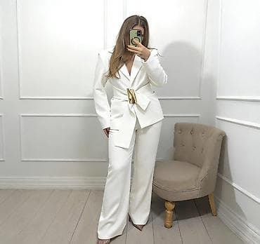 Donji delovi trenerke: 💫Prelep komplet 3900 din — 3