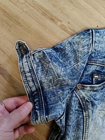 essenza mini: Prodajem potpuno novu teksas haljinu,M veličina,prelepo — 2