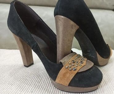 Pumps, 37 — 3