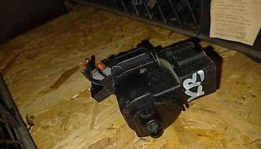 ELEKTRICNI DEO BRAVE PALJENJA ZA OPEL CORSA B, VECTRA B | Svi delovi na lalafo.rs ELEKTRICNI DEO BRAVE PALJENJA ZA OPEL CORSA B, VECTRA B | Svi delovi