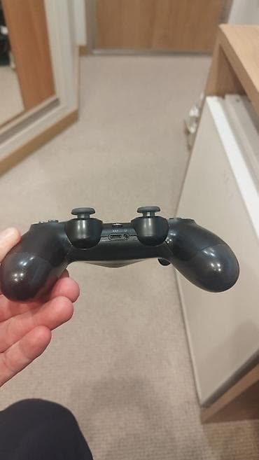 sony ecm: Sony DualShock 4 bežični kontroler za PlayStation 4, u crnoj boji — 4