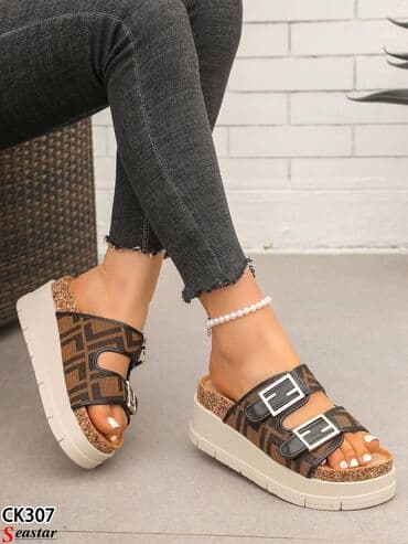 providne papuce: Sandals — 9