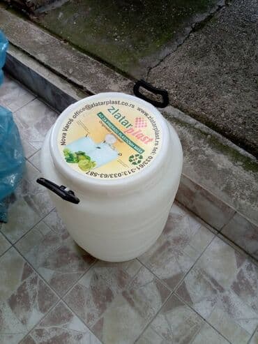 Rezervoari i burad: Plastika, 500 l — 2
