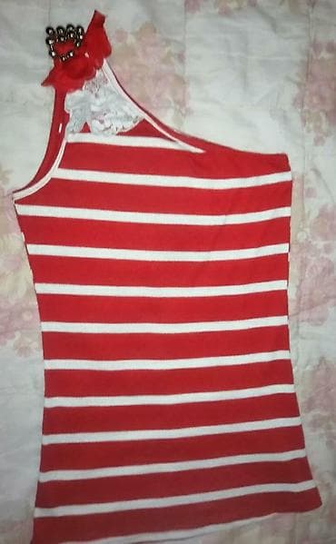 donji ves za punije dame: Asimetrični ženski top na pruge - Model: jednorameni/asimetrični top — 1