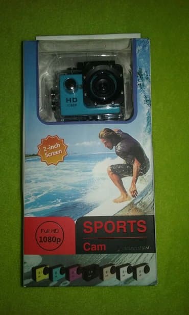 Sportske kamere sa drzačima i usb kablom. Idealne za snimanje ispod