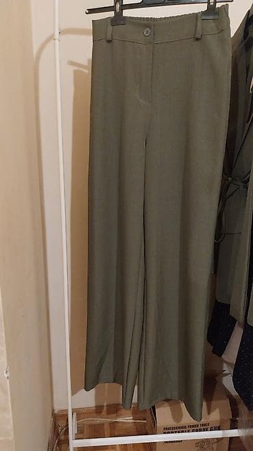 Ženski komplet – sako i pantalone, maslinasto zelene boje