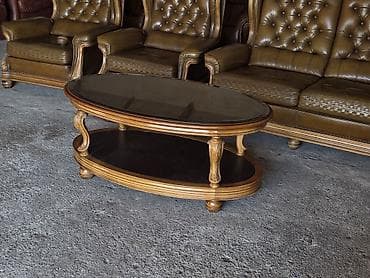 stilske komode: Ovalni klub sto, klasičnog dizajna - Materijal: masivno drvo sa — 2