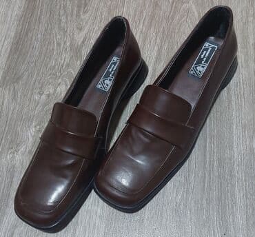 pantalone bez kaisa: Loafers, 40 — 1