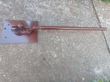 Alat za savijanje armature ( pikerica ),osnovna ploča debljine 6 mm sa