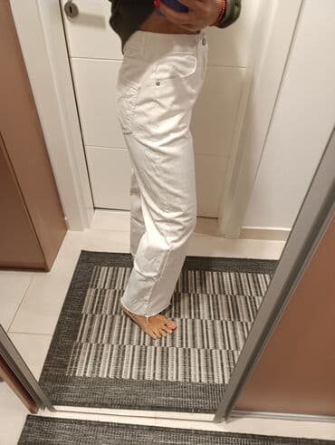 pantalone od vestacke koze: Bele farmerke Waikiki. Farmerke su nove, nisu nosene, samo je skinuta — 2