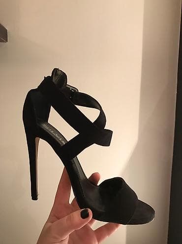 Sweatpants: Sandals, 37 — 2