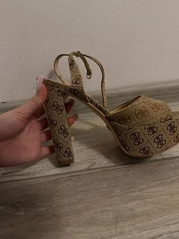 sandale metro na stiklu: Guess sandale na platformu sa visokim blok štiklama - Model: otvoreni — 5