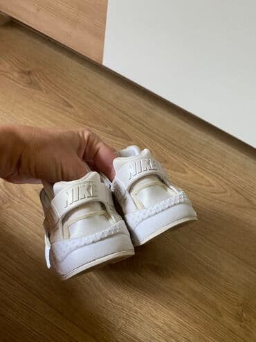 bebi odeca za devojcice: Nike, Veličina - 28, Anatomske — 7