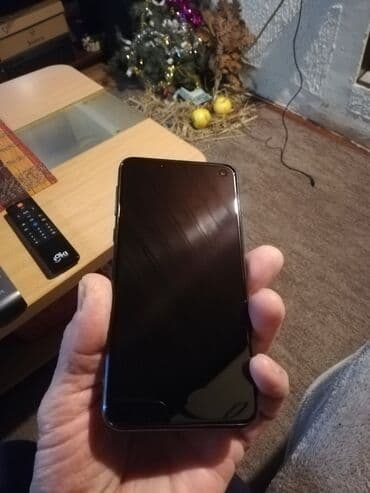 Samsung A10e, 128 GB, bоја - Crna