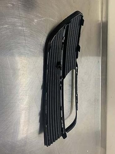 tank pad za motor: RESETKA BRANIKA MAGLENKE ZA AUDI A3 - 8V3807682A | Resetka branika — 2