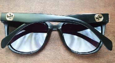 duks sa naocarima: Sunglasses, Gucci — 8