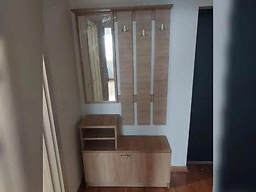 Predsoblje/komoda sa čivilukom i ogledalom - Moderan set za hodnik