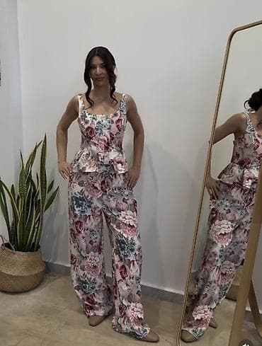 ✅Ženski komplet – top i pantalone sa cvetnim printom
✅2300 din 
✅S M L — 5