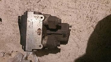 kuka za volan: ABS ZA AUDI A6, A8 | audi abs pumpa 4D0 614 111 bosch — 1