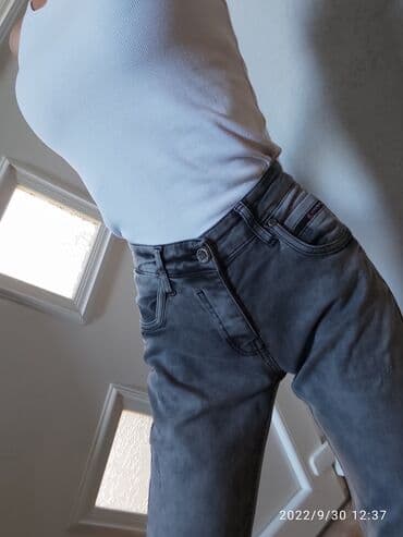 Pantalone, Farmerke, Šortsevi: Denim visok struk s/m — 3