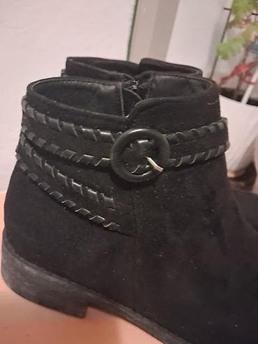 tommy hilfiger obuca zenska: Kao nove crne ženske gležnjače od brušene kože (semiš) sa niskom — 2