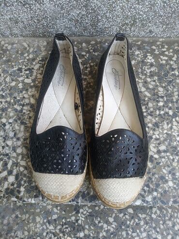 Espadrile: Espadrile, 39